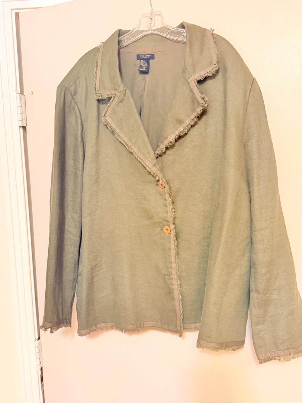 Anne Carson Women's Sage Green Linen Jacket